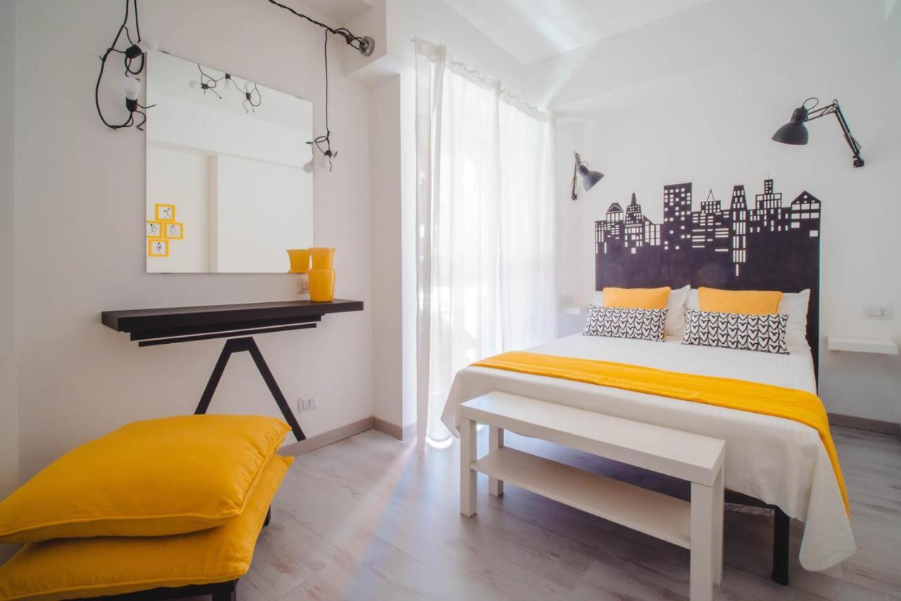 Lady Butterfly - Metro A Lucio Sestio Apartment Рим Екстериор снимка